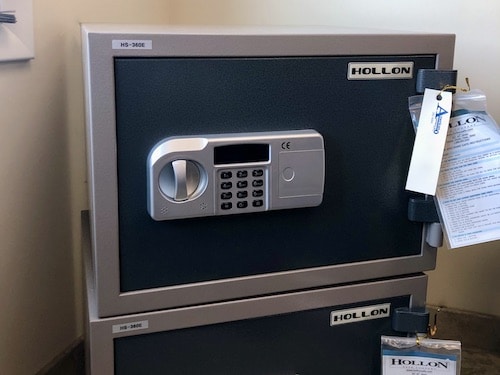 hollon gun safe with electric dial