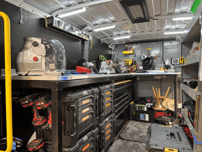 B AUTO VAN INT  768x576